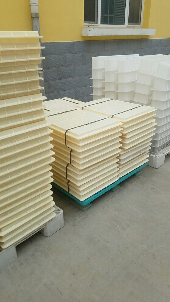 復(fù)合電纜溝蓋板的自然養(yǎng)護規(guī)定有哪些？