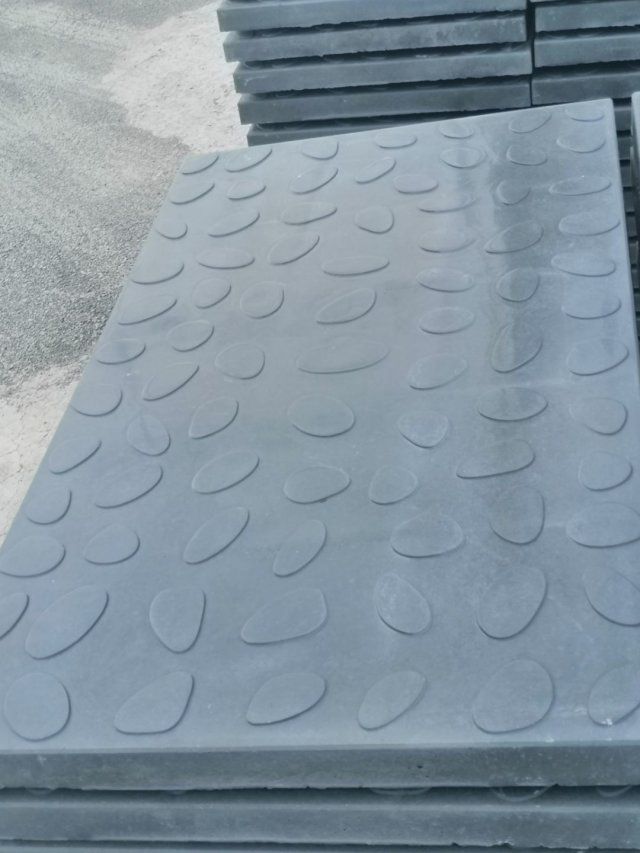 電纜溝蓋板宜采用什么材質？