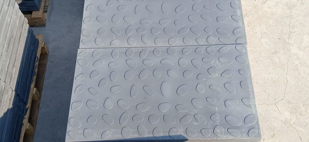 電纜溝蓋板玻璃鋼電纜支架的更換方法